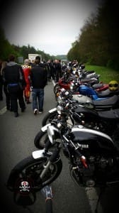 1.Mai Motorradtreffen in Nürnberg, es wird auf dem Standstreifen geparkt. Später ist fast alles zu bis zur Autobahn