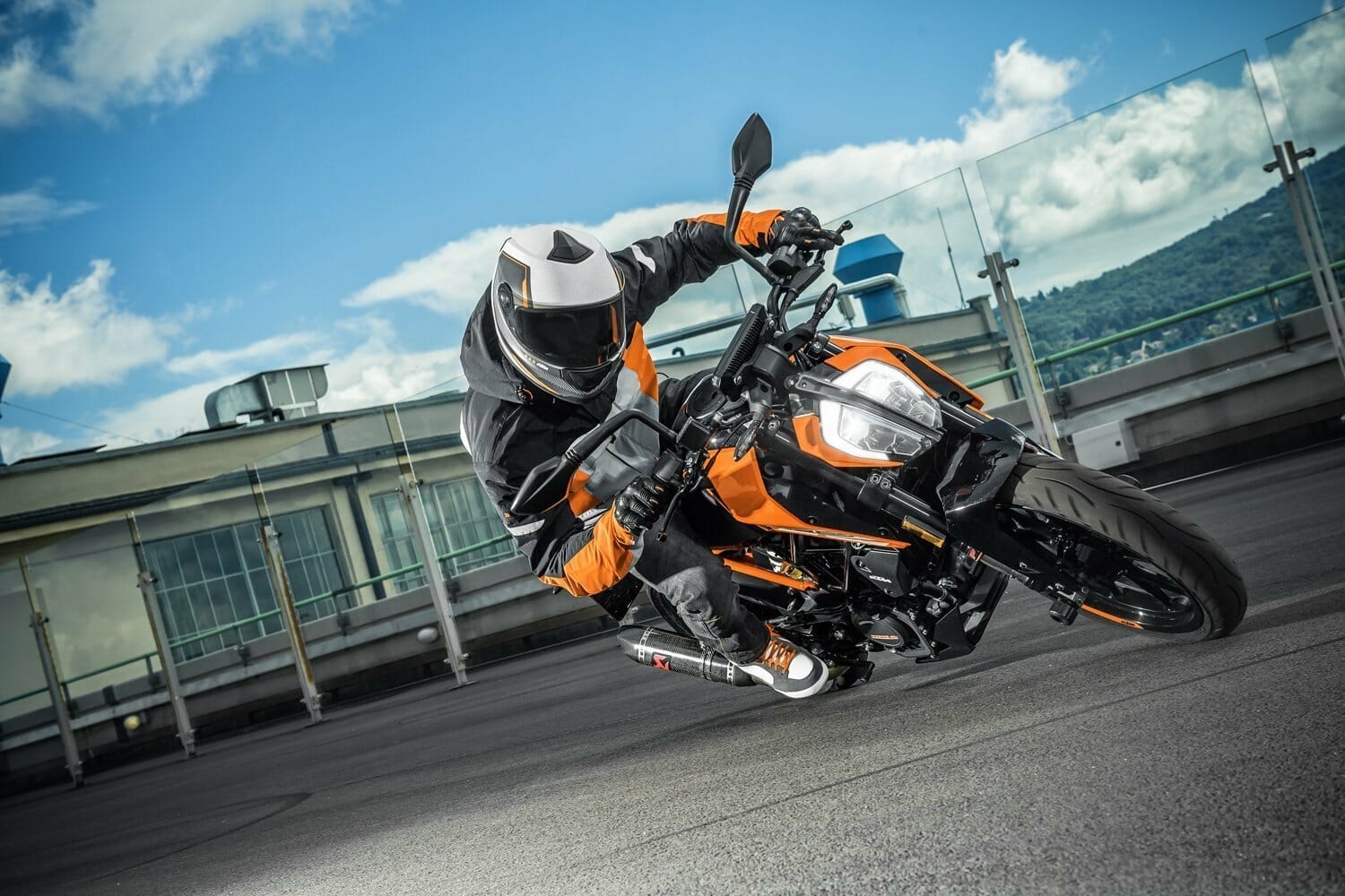 KTM 125 Duke Pictures Motorcycles.News Motorcycle Magazine