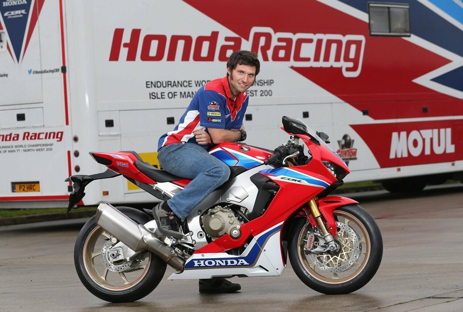 John McGuinness is not replaced, Guy Martin drives alone for Honda