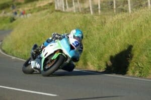 Isle of Man TT 2017 - Qualifying Friday 4 FDCE2AEE966045F48DE3551A1B6299A7