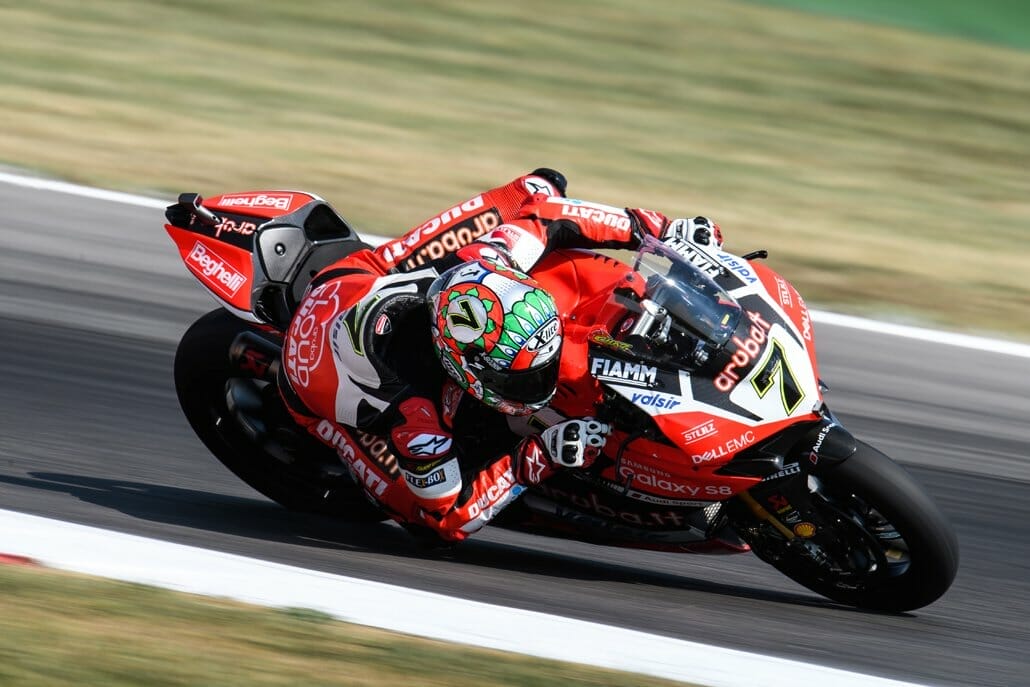 Horrorcrash in the Superbike World Championship – Chaz Davies was crossed via @motorradnachrichten