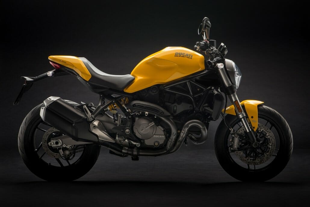 Ducati Monster 821 (2018) and Accesories – Pictures