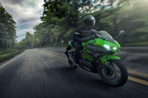 Kawasaki Ninja 400 2018 MotorcyclesNews 16