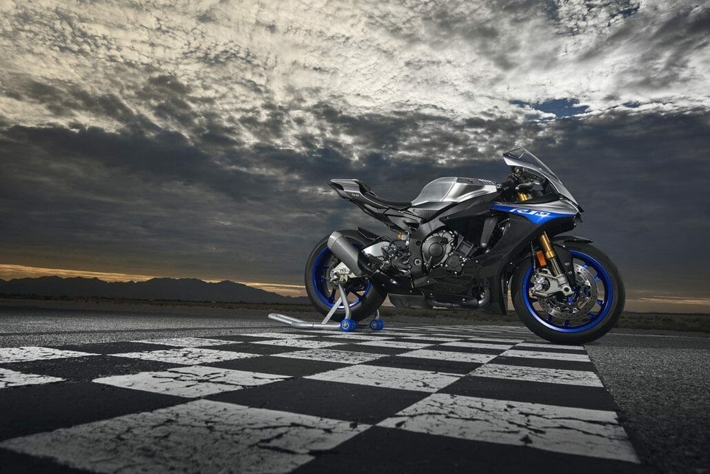 Yamaha YZF R1M 2018 MotorcyclesNews 17