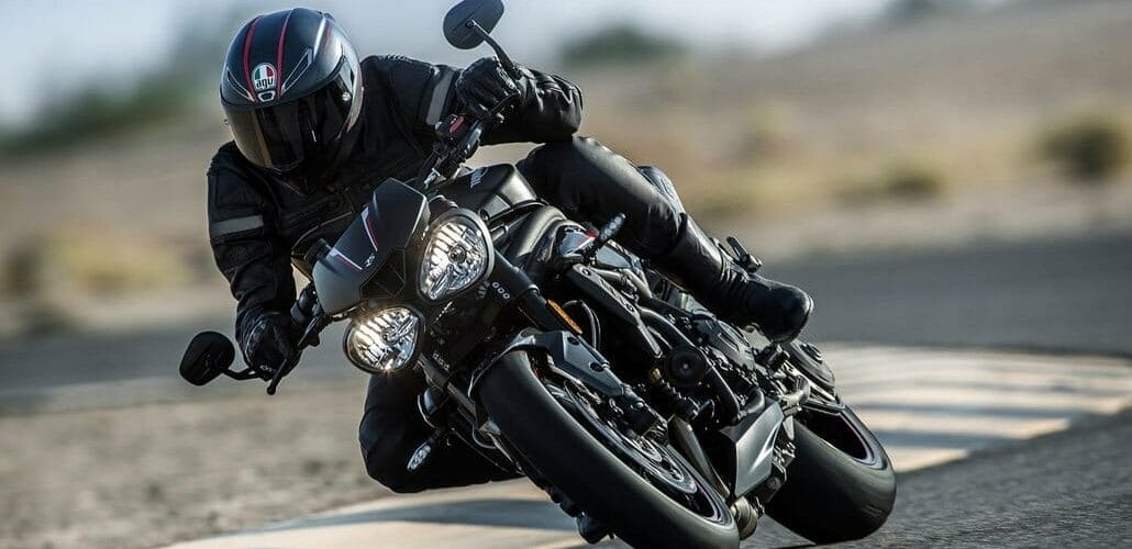 Triumph Speed Triple 2018 Motorcycles News 22