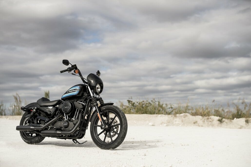 Harley Davidson Iron 1200 (XL 1200NS)