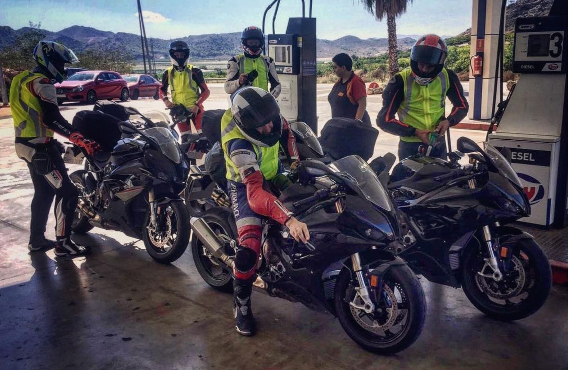 BMW S1000RR in freier Wildbahn erwischt via @motorradnachrichten