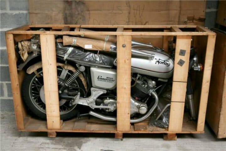 12 brandneue und dann vergessene Motorräder aus den 70ern gefunden via @motorradnachrichten