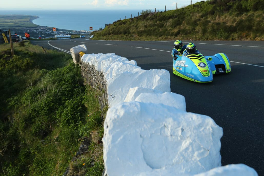 Isle of Man TT 2019 Qualifying 29 05 2019 MotorcyclesNews Motorrad Nachrichten App 11