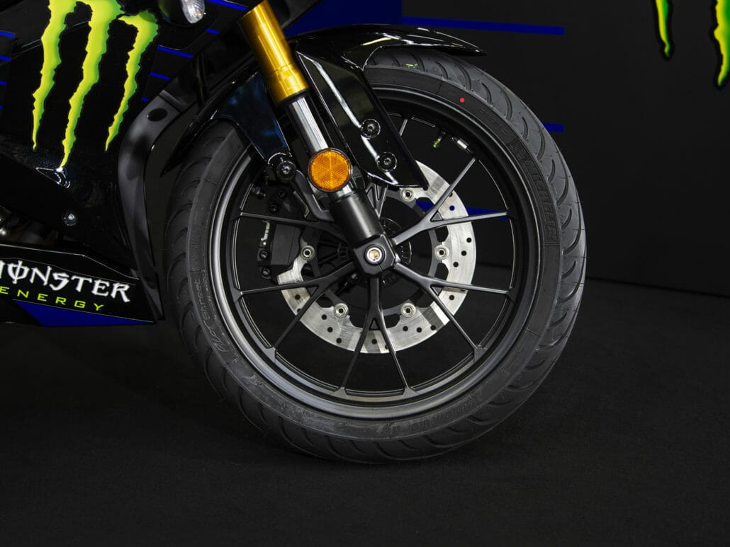Yamaha YZF R125 MotoGP MotorcyclesNews Motorrad Nachrichten App 6
