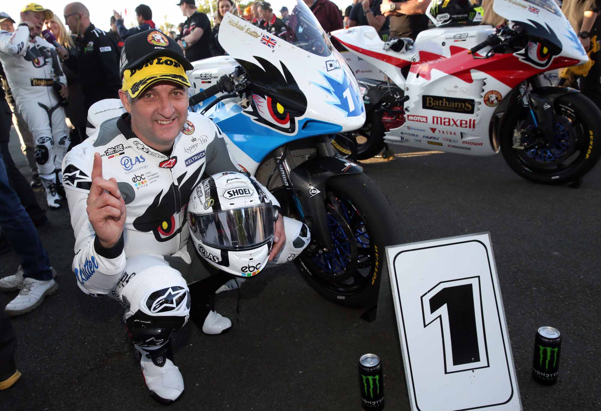 Michael Rutter wins Zero TT via @motorradnachrichten