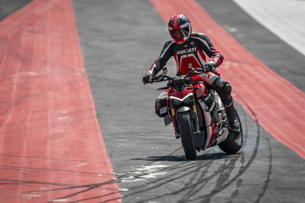 Ducati Streetfighter V4 S Motorcycle News App Motorrad Nachrichten App MotorcyclesNews 31