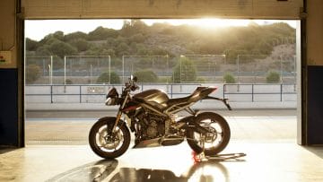 Triumph-Street-Triple-RS-Motorcycle-News-App-Motorrad-Nachrichten-App-MotorcyclesNews-36