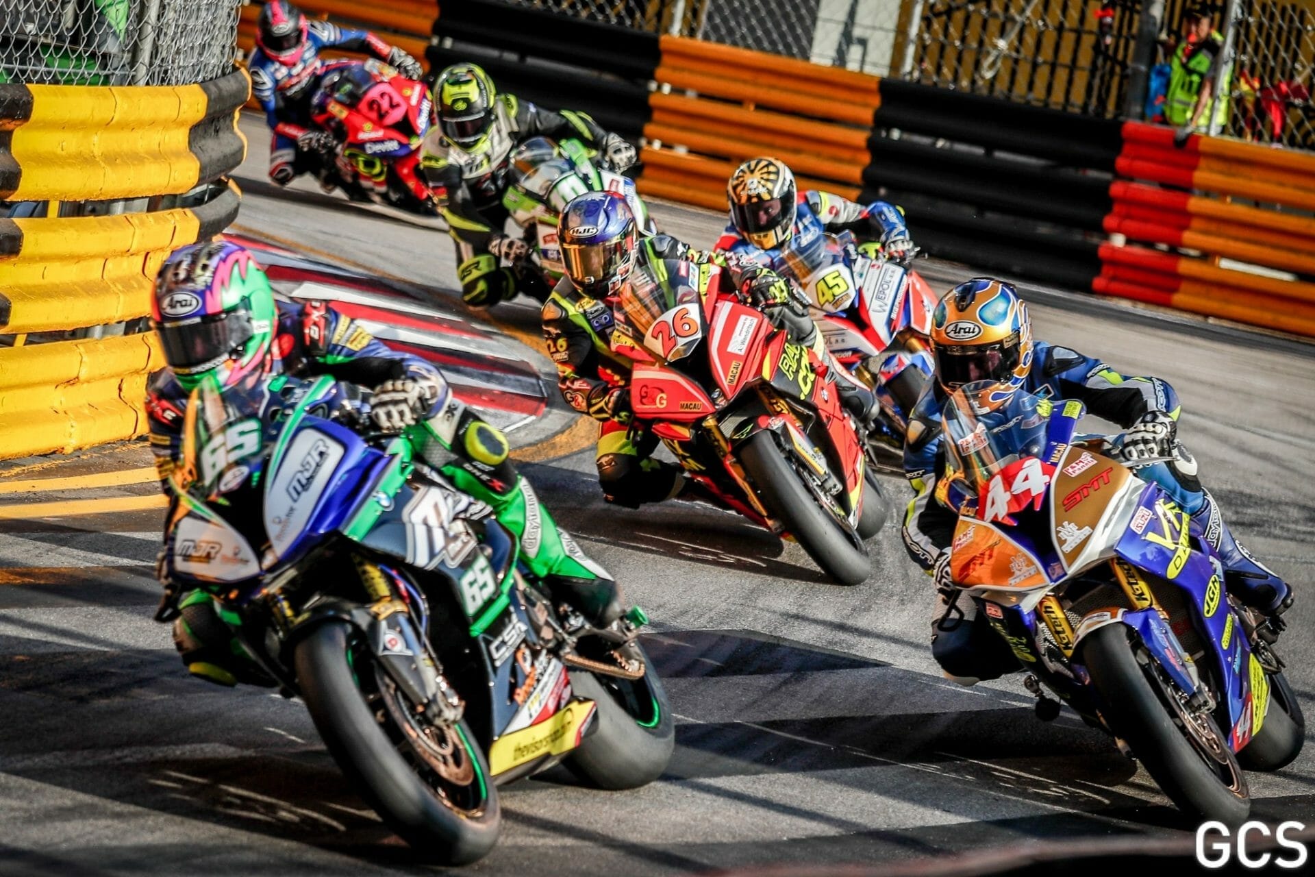 2 times red flag: No race-winner in #Macau
- also in the app Motorcycle News