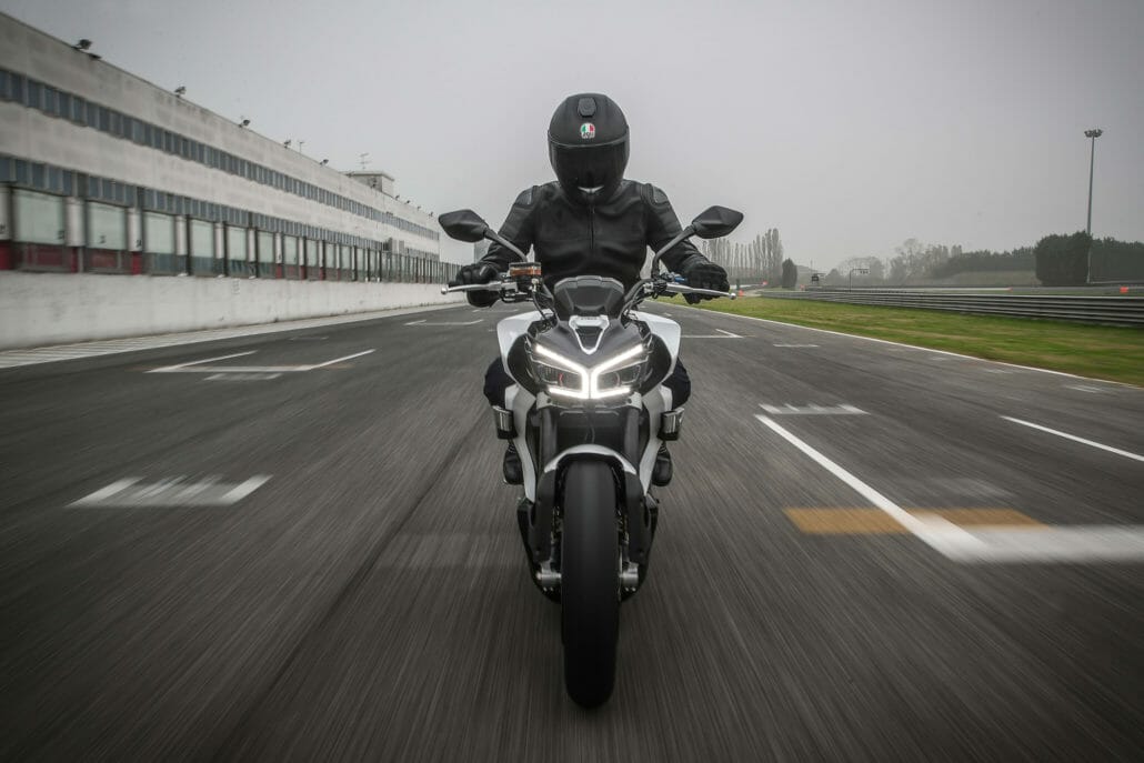 KYMCO RevoNEX electro Motorcycle News App Motorrad Nachrichten App MotorcyclesNews 28