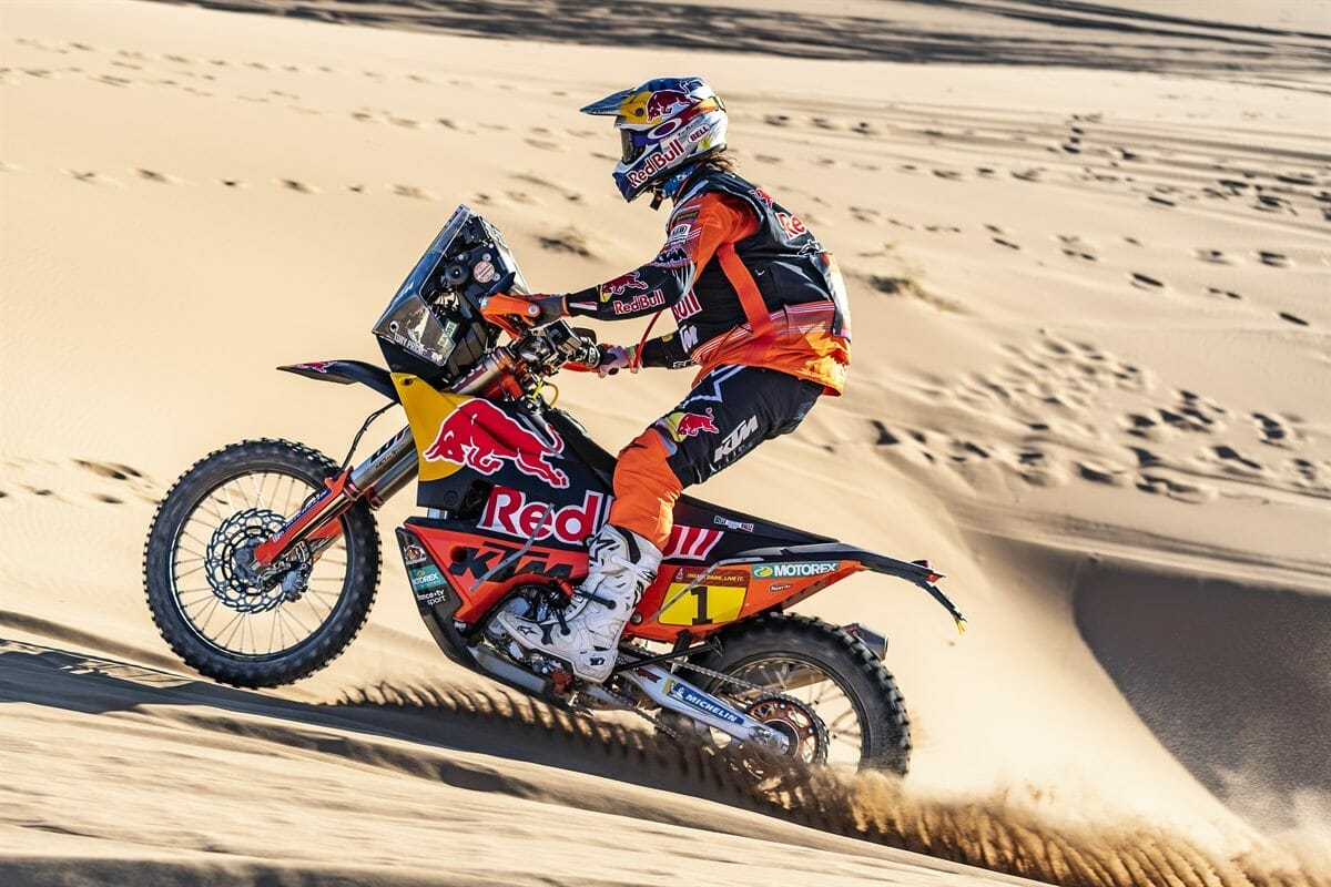 The first stage of the #Dakar 2020 goes to Toby Price
- also in the app Motorcycle News