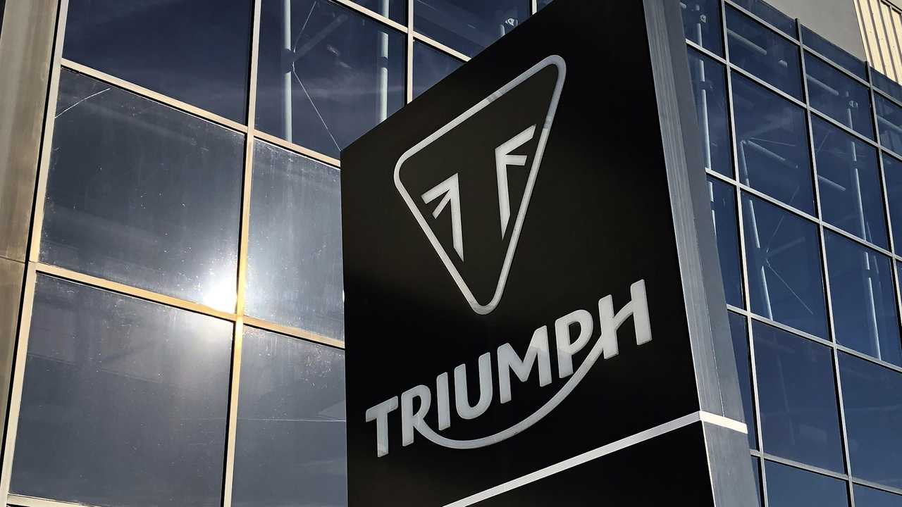 Triumph entwickelt komplette Motocross- und Enduro Palette
- auch in der MOTORRAD NACHRICHTEN APP