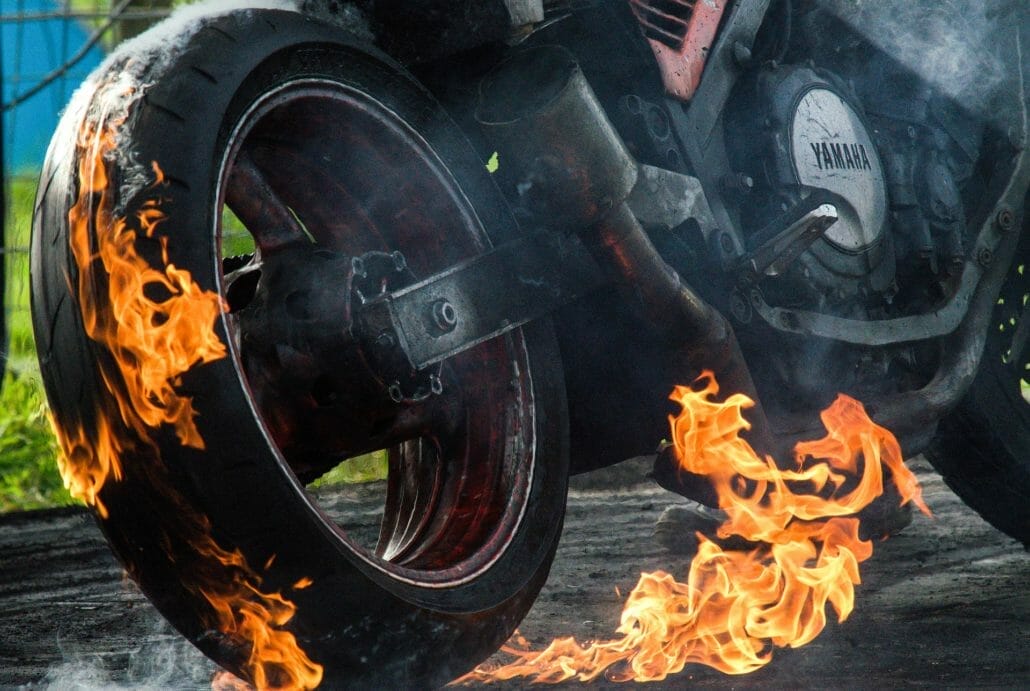 Reifenfreigaben zählen nicht mehr, aber… 4 Burnout