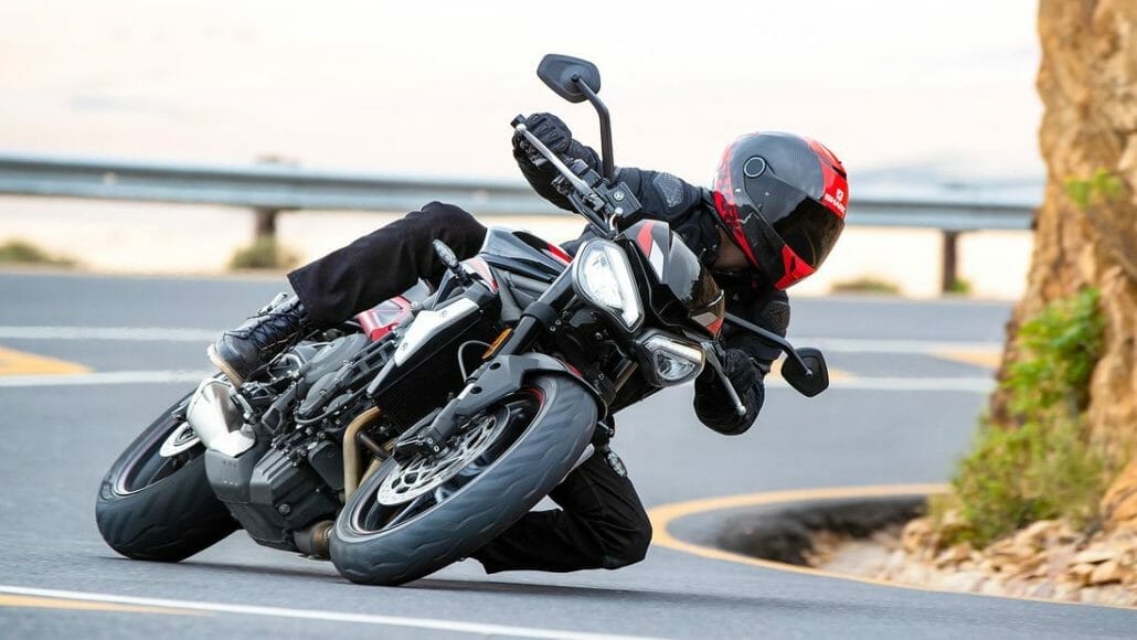Triumph Street Triple R MOTORCYCLE NEWS APP MOTORRAD NACHRICHTEN APP MotorcyclesNews 36