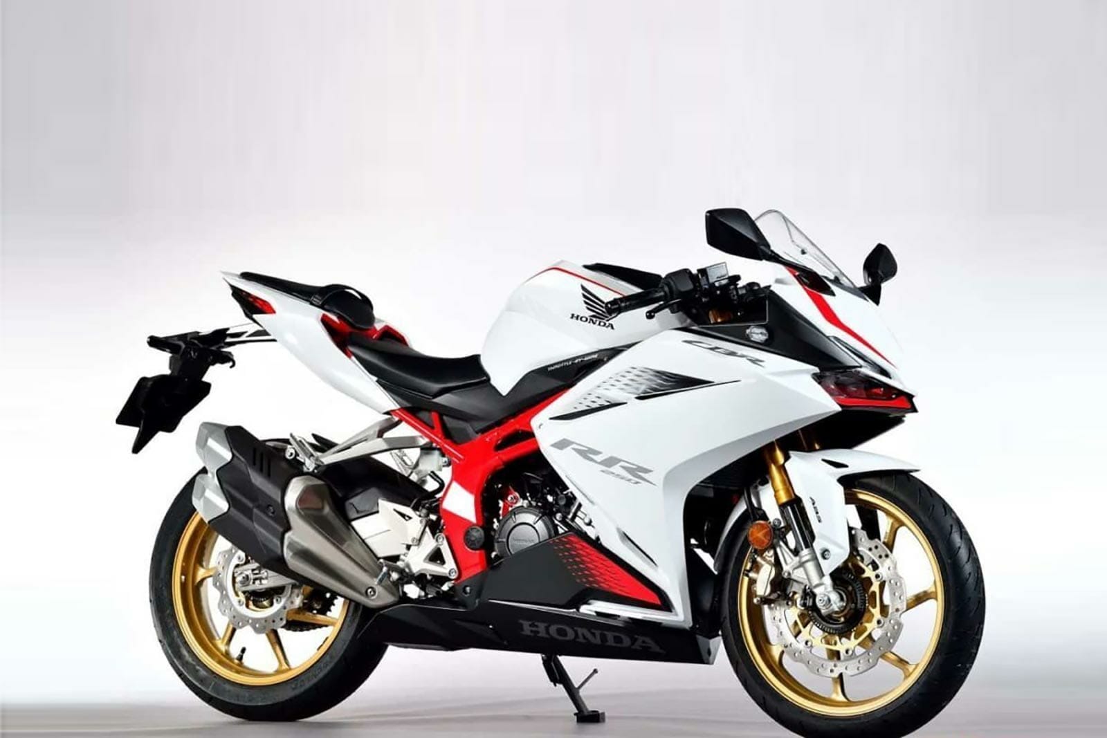 Honda CBR250RR should get a little more power and equipment
- also in the MOTORCYCLE NEWS APP