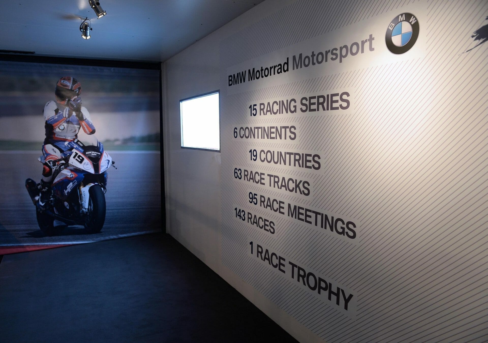 Gesamtwertung für BMW Motorrad Race Trophy 2020 abgesagt
- auch in der MOTORRAD NACHRICHTEN APP