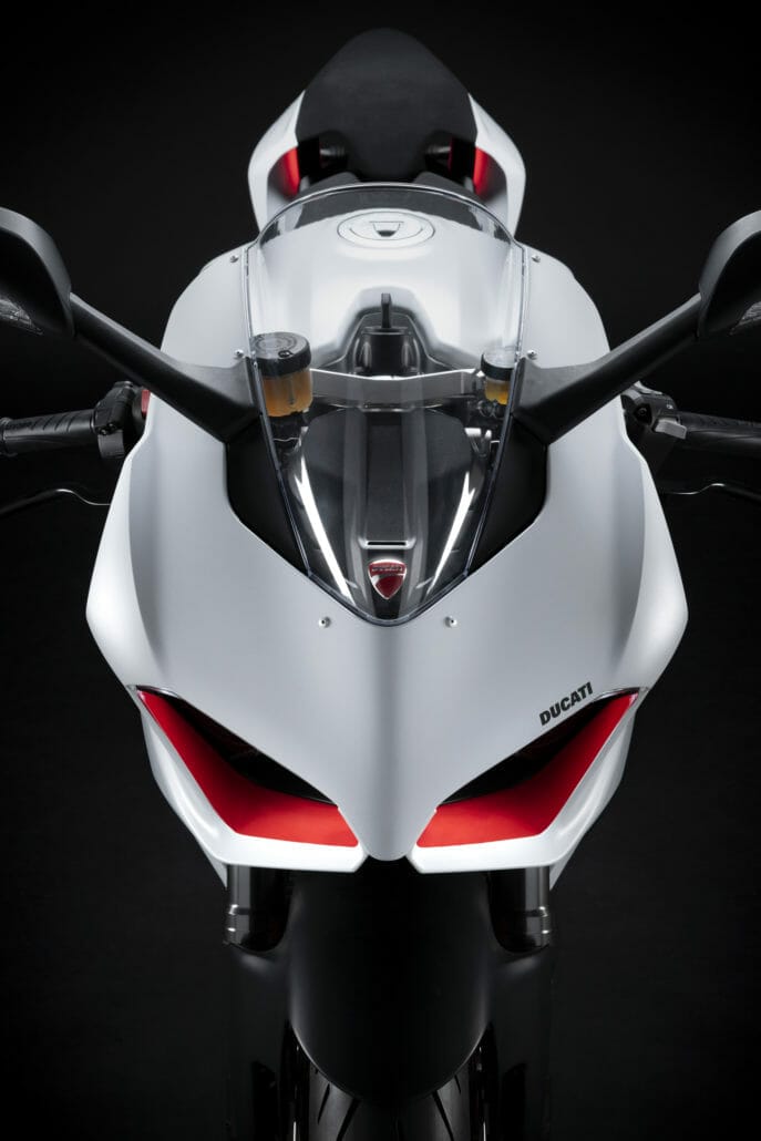 Ducati Panigale V2 White Rosso 2020 MN APP 14