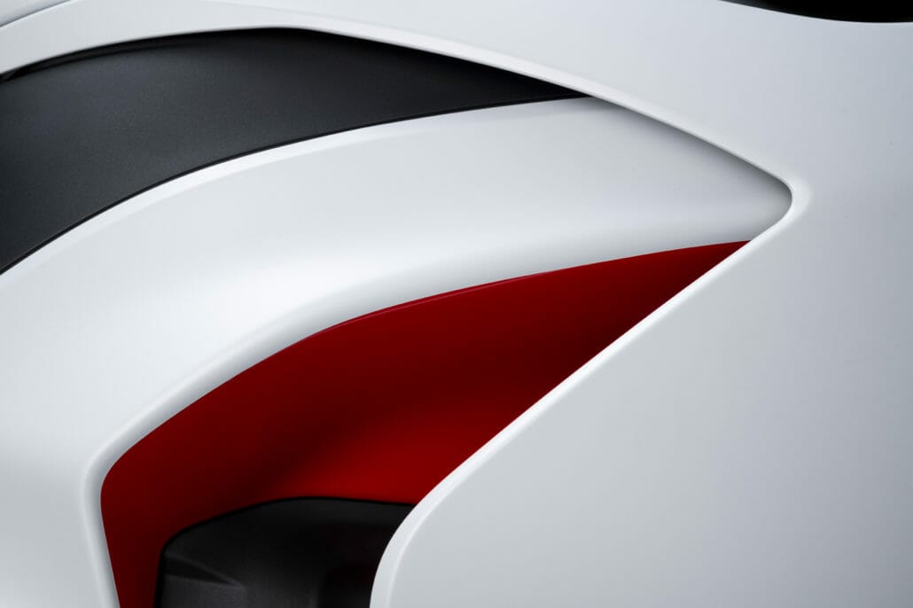 Ducati Panigale V2 White Rosso 2020 MN APP 15