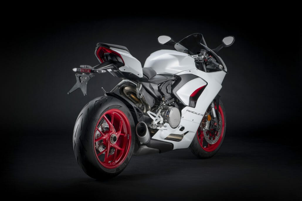 Ducati Panigale V2 White Rosso 2020 MN APP 6