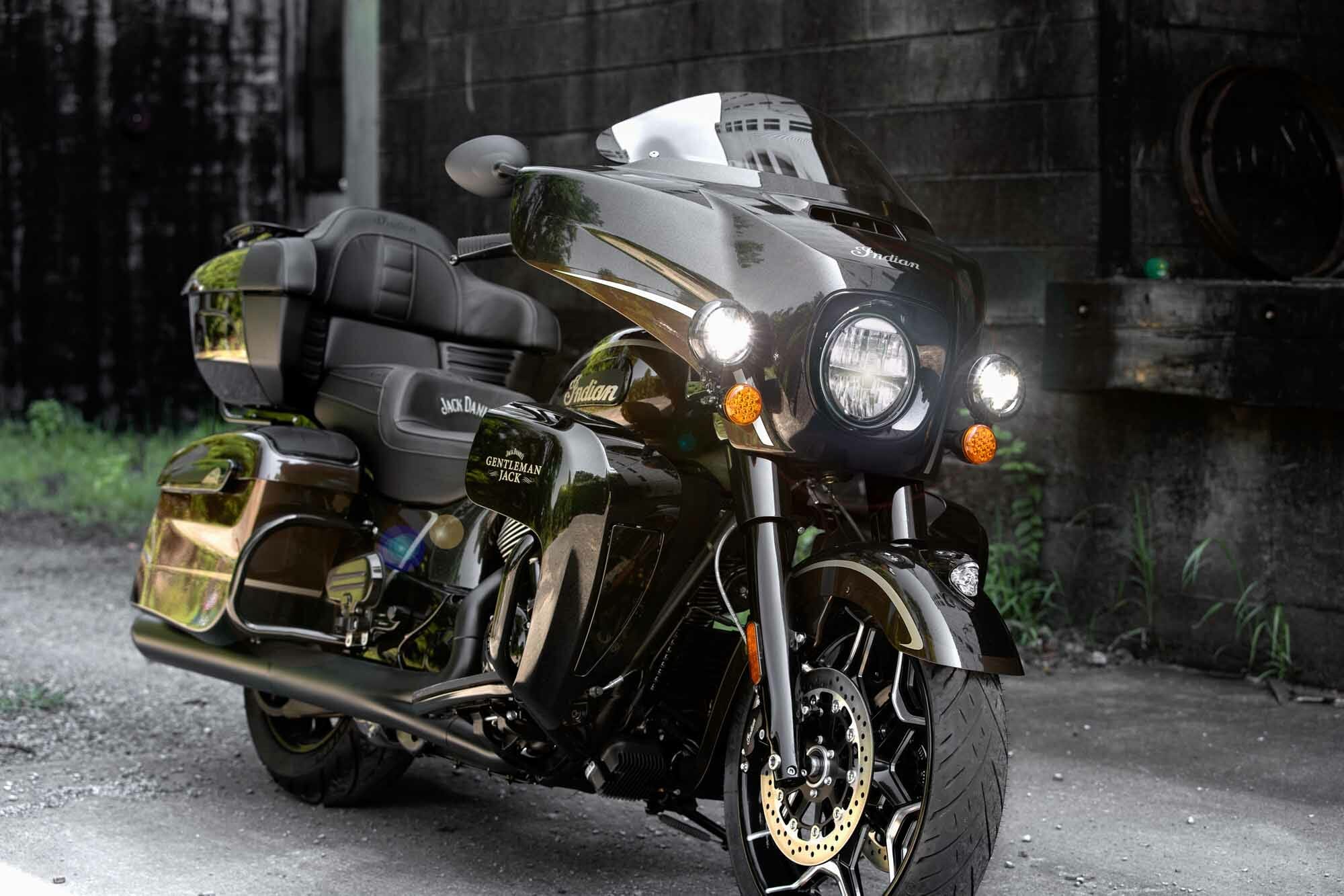 Indian Motorcycle - 5th Jack Daniels Limited Edition
- also in the App MOTORCYCLE NEWS