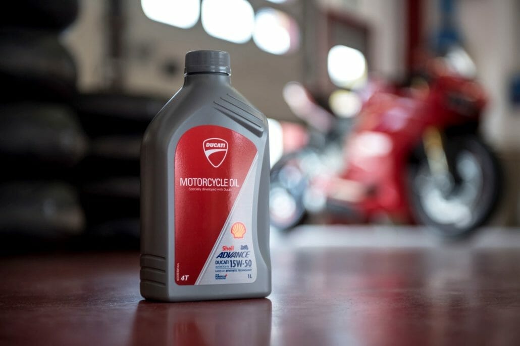 Ducati and Shell extend contract 4 Shell Advance Ducati Italia UC33500 High