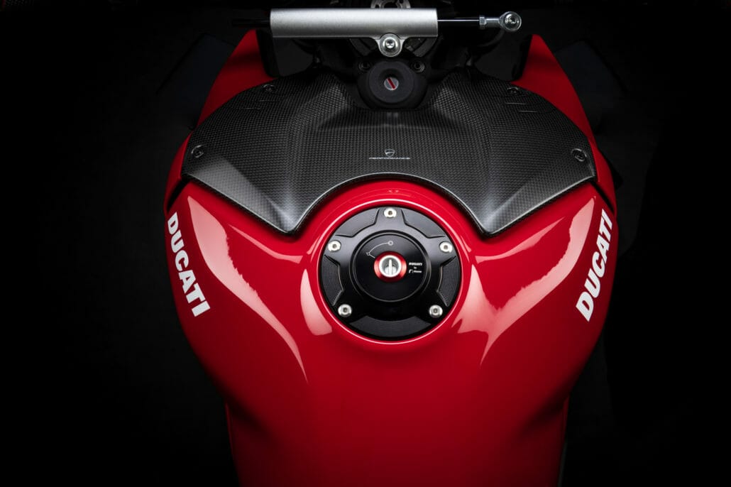 DUCATI STREETFIGHTER ACCESSORIES Billet aluminium tank cap Carbon tank cover UC194605 High