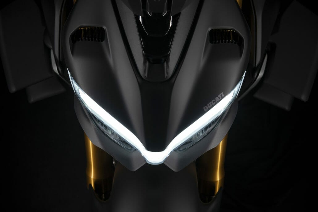 Ducati Streetfighter V4 S Dark Stealth 2021 16