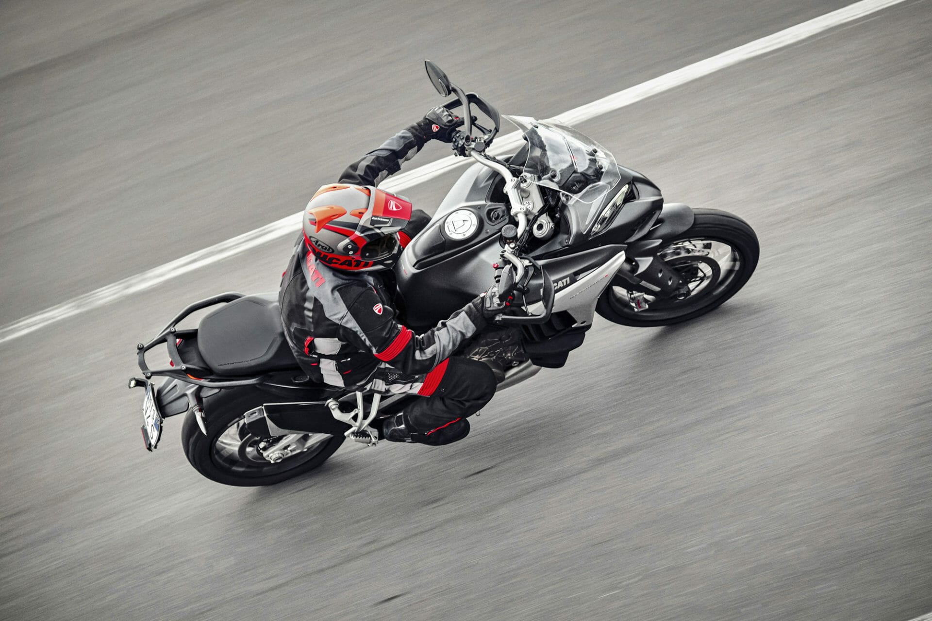 Vorgestellt - Ducati Multistrada V4 will die Straßen beherrschen
- auch in der MOTORRAD NACHRICHTEN APP