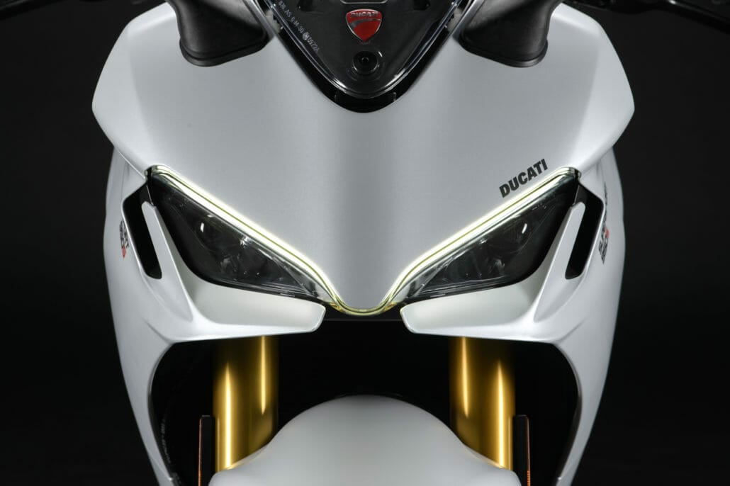 Ducati SuperSport 950 S 2021 34