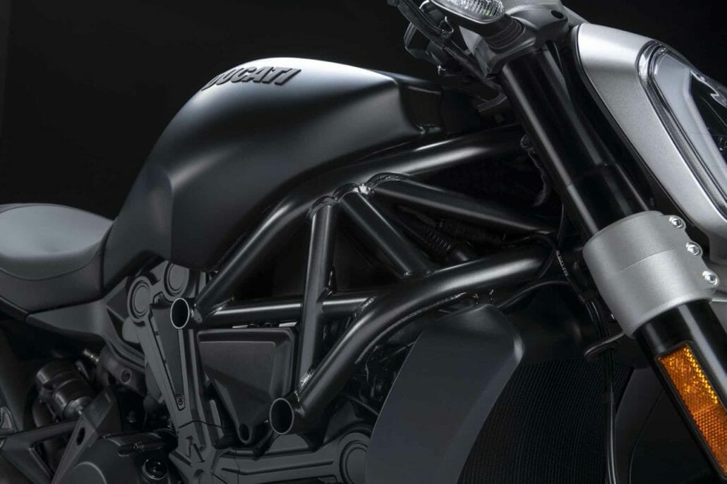 Ducati XDiavel Dark 2021 10
