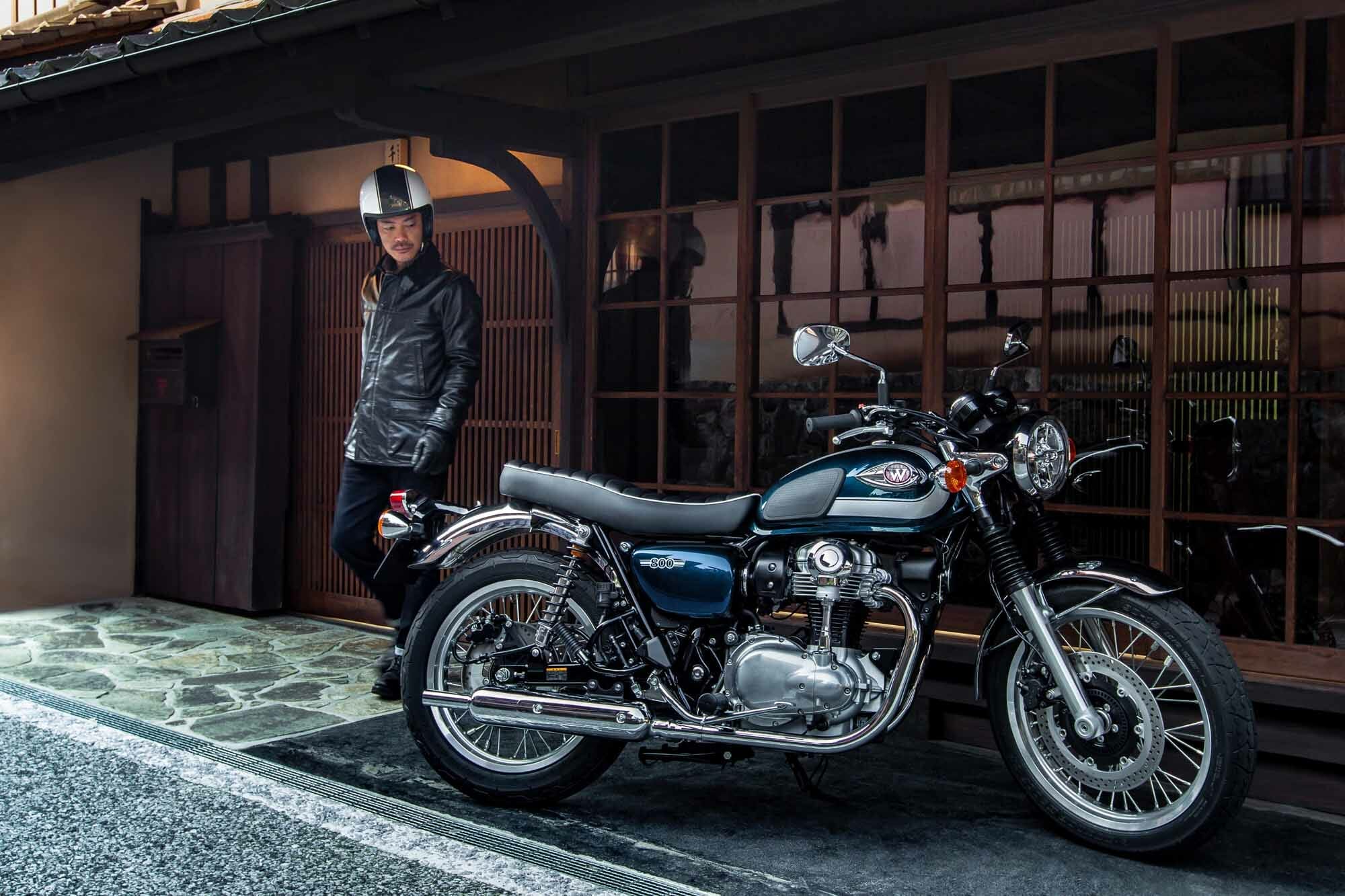 Kawasaki W800 or also Meguro?
- also in the App MOTORCYCLE NEWS