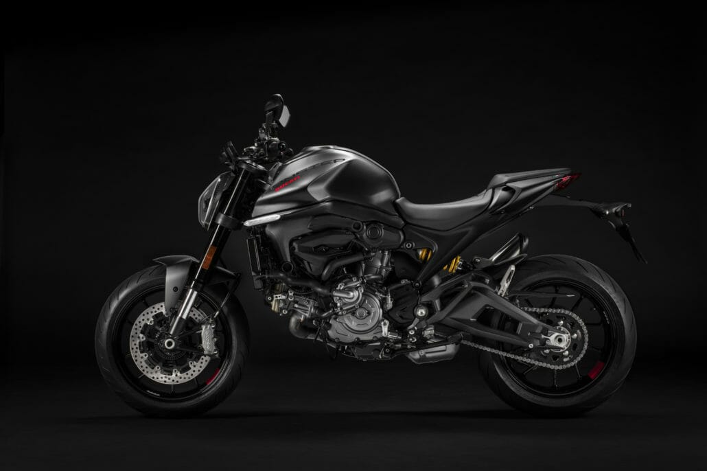 Ducati Monster 2021 10