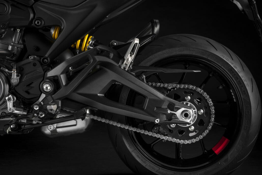 Ducati Monster 2021 21