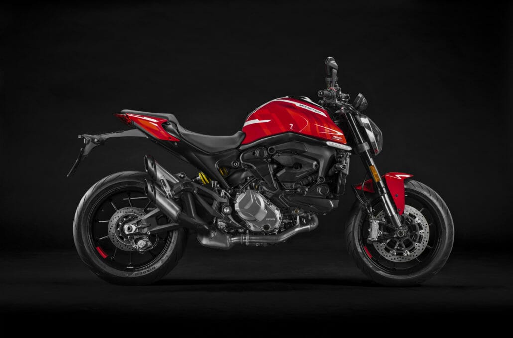 Ducati Monster 2021 25