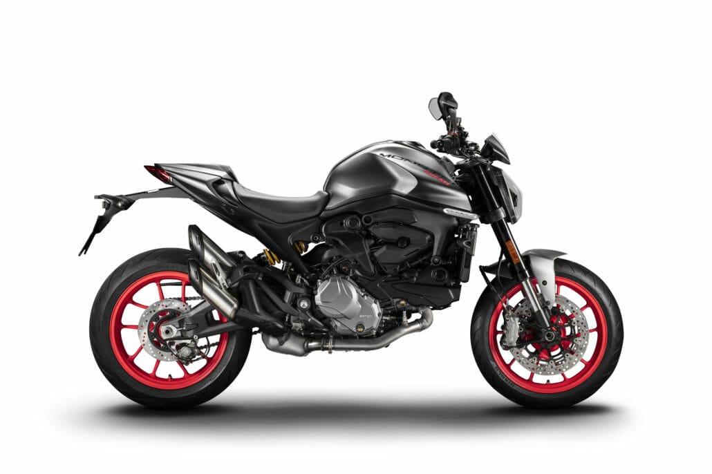 Ducati Monster 2021 34