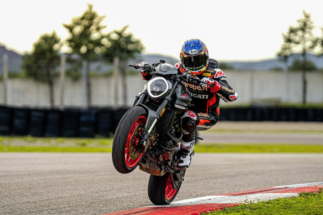 Ducati Monster 2021 79