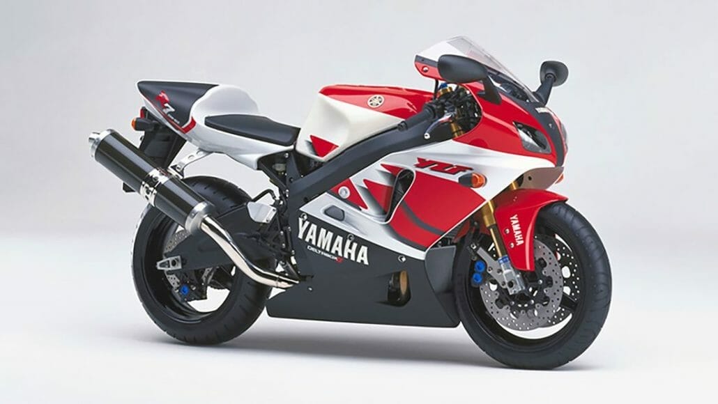 Yamaha R7 - 1999
