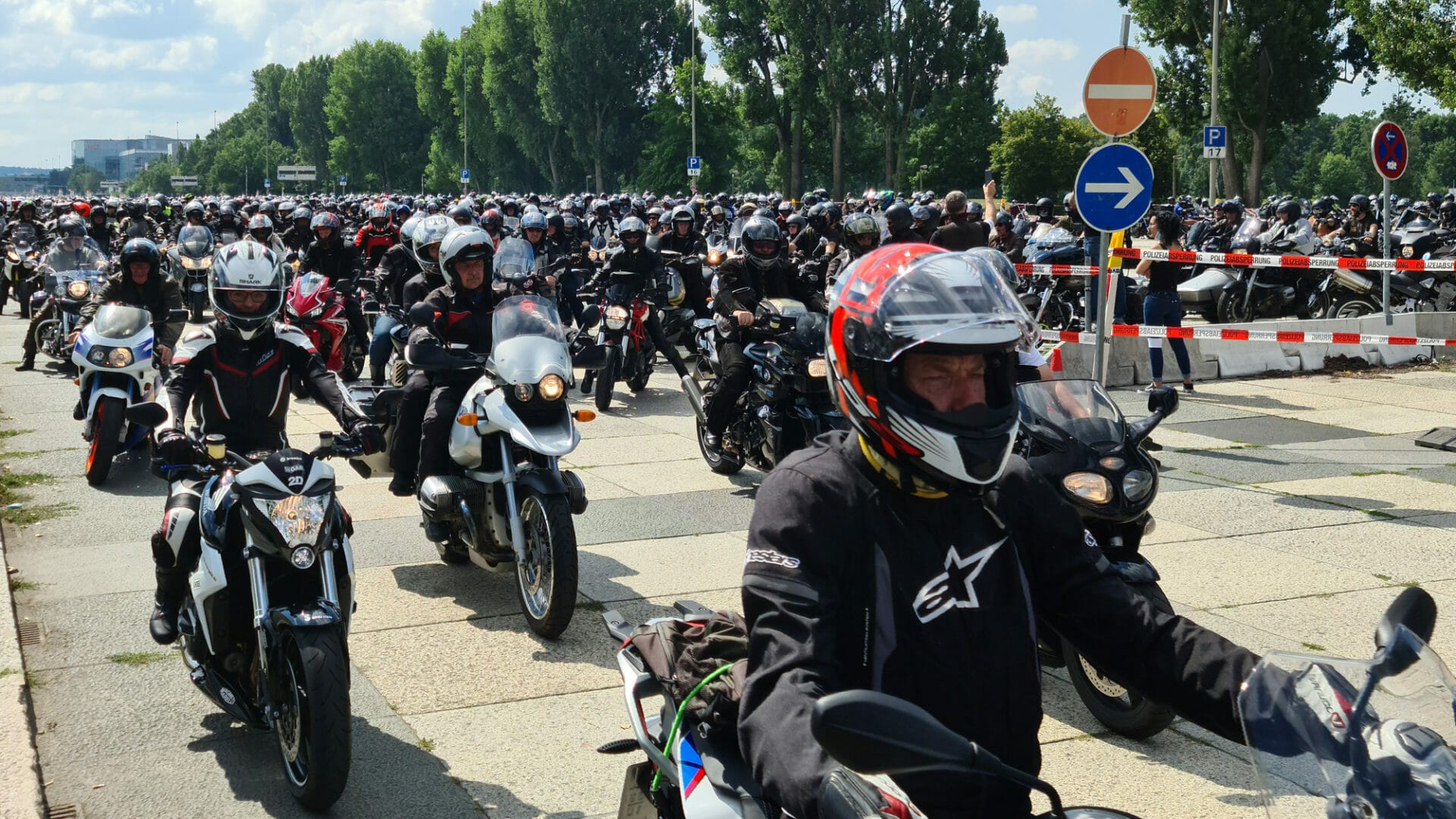 01.08.2021 – Tag der Motorraddemos
- auch in der MOTORRAD NACHRICHTEN APP