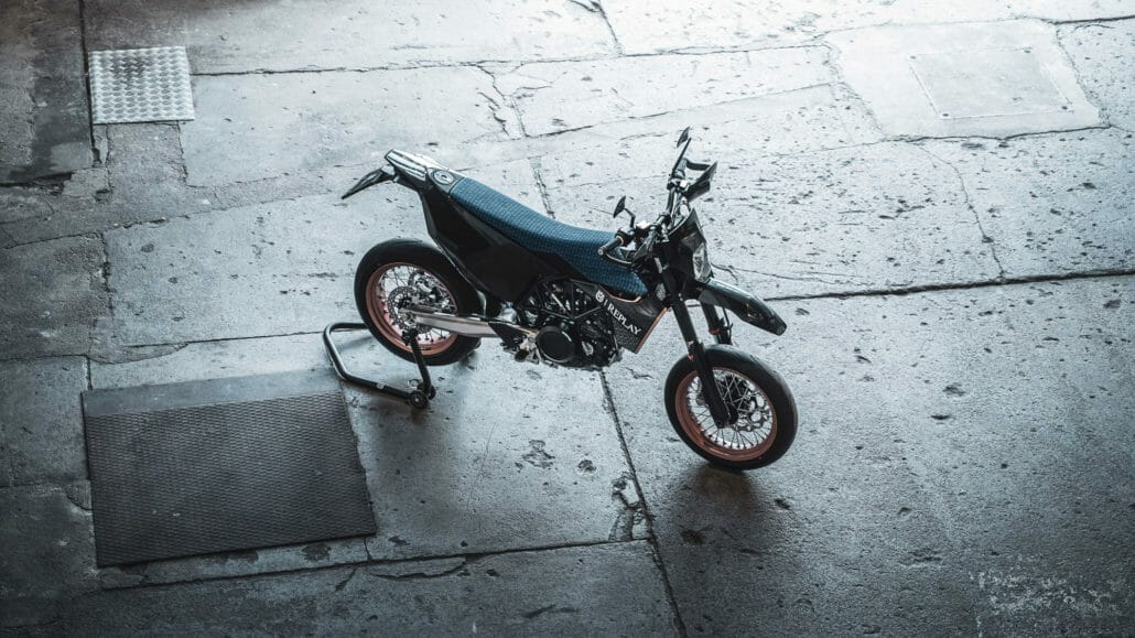 701 Supermoto Replay Limited Edition 4