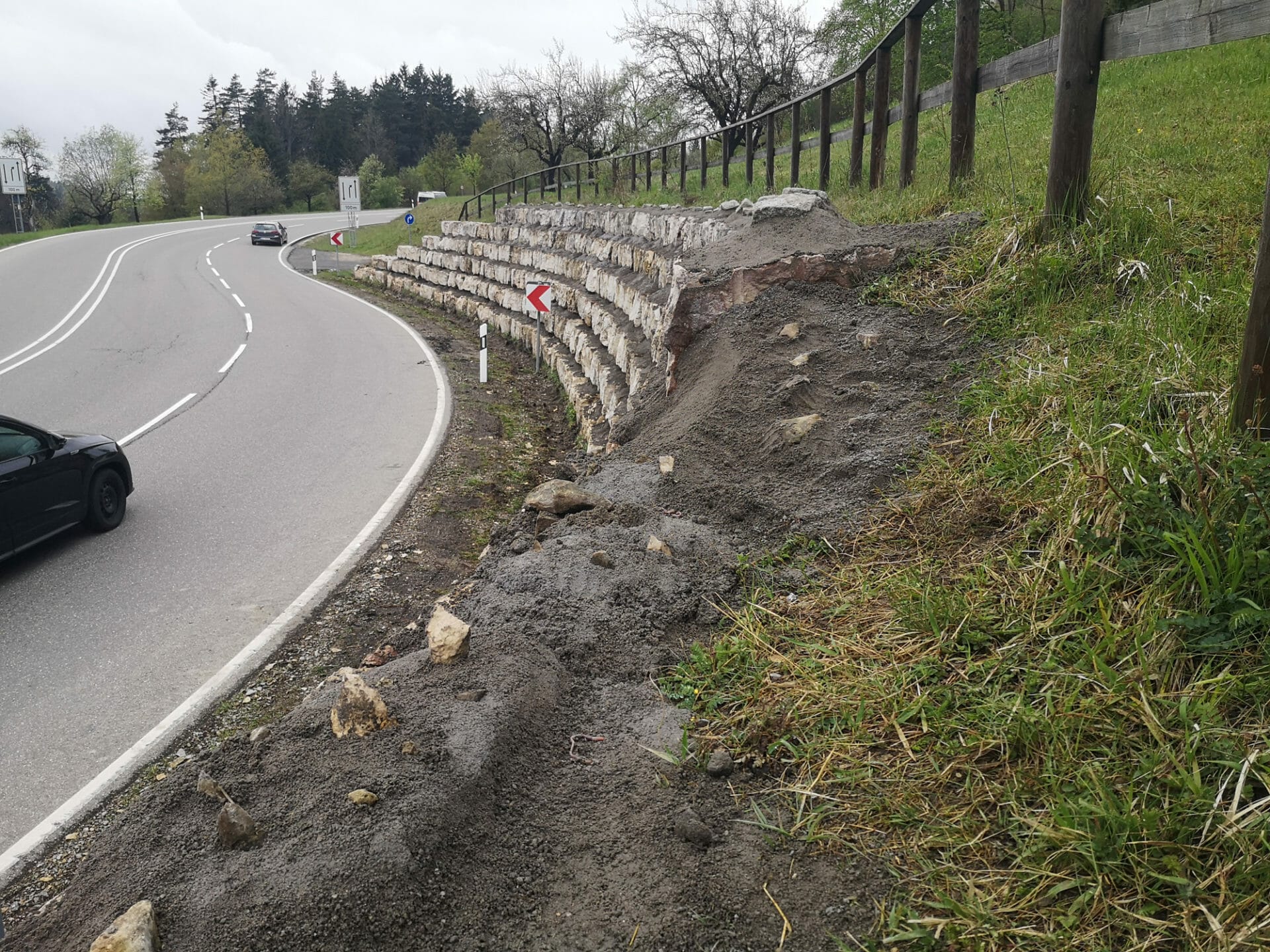 Motorradfahrer sollen von Kurve abgehalten werden - auch in der MOTORRAD NACHRICHTEN APP via @motorradnachrichten