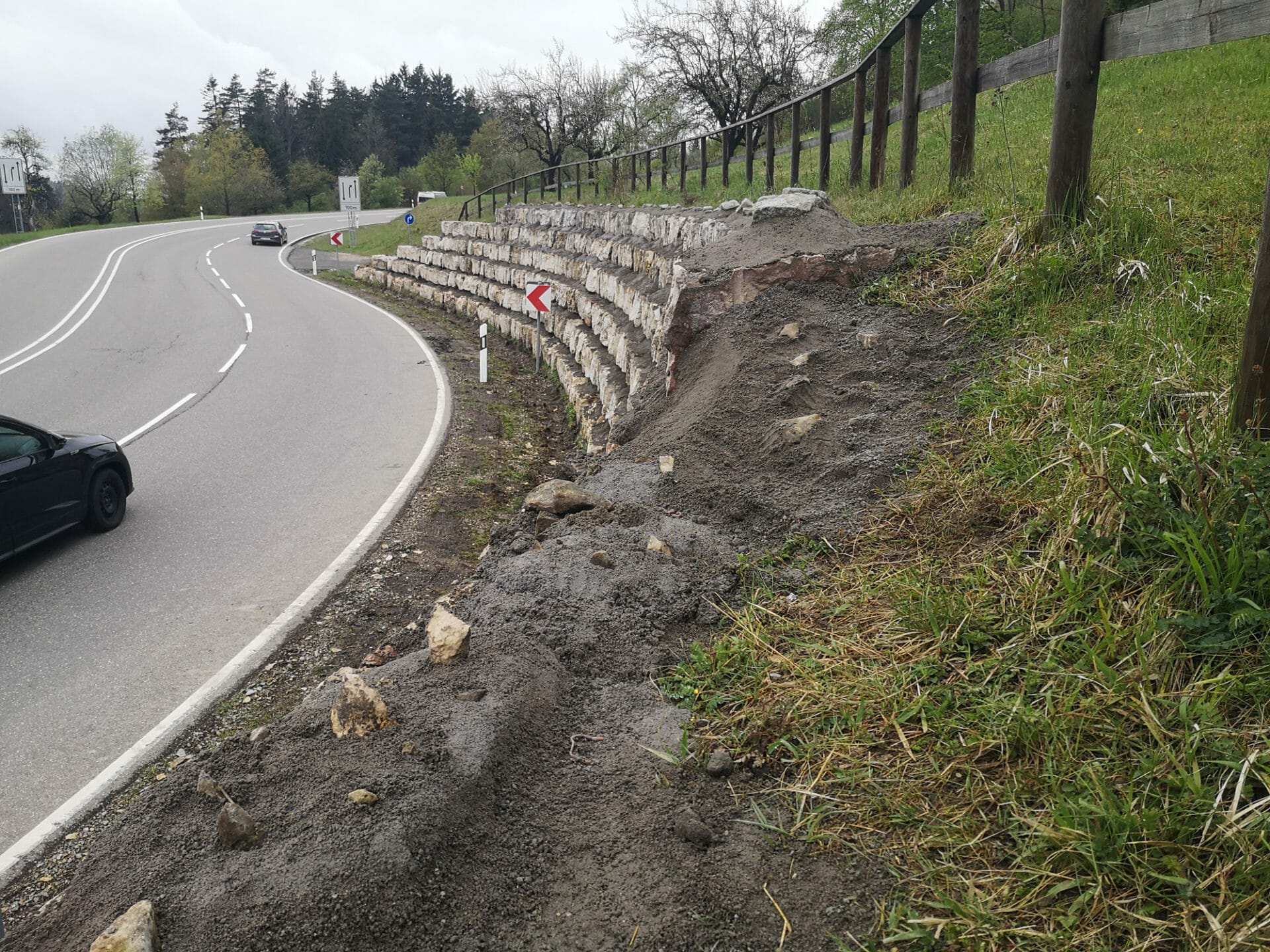 Motorradfahrer sollen von Kurve abgehalten werden
- auch in der MOTORRAD NACHRICHTEN APP