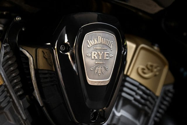 Indian Challenger Limited Jack Daniels Edition 2022 15 Indian Challenger Limited Jack Daniels Edition 2022 13