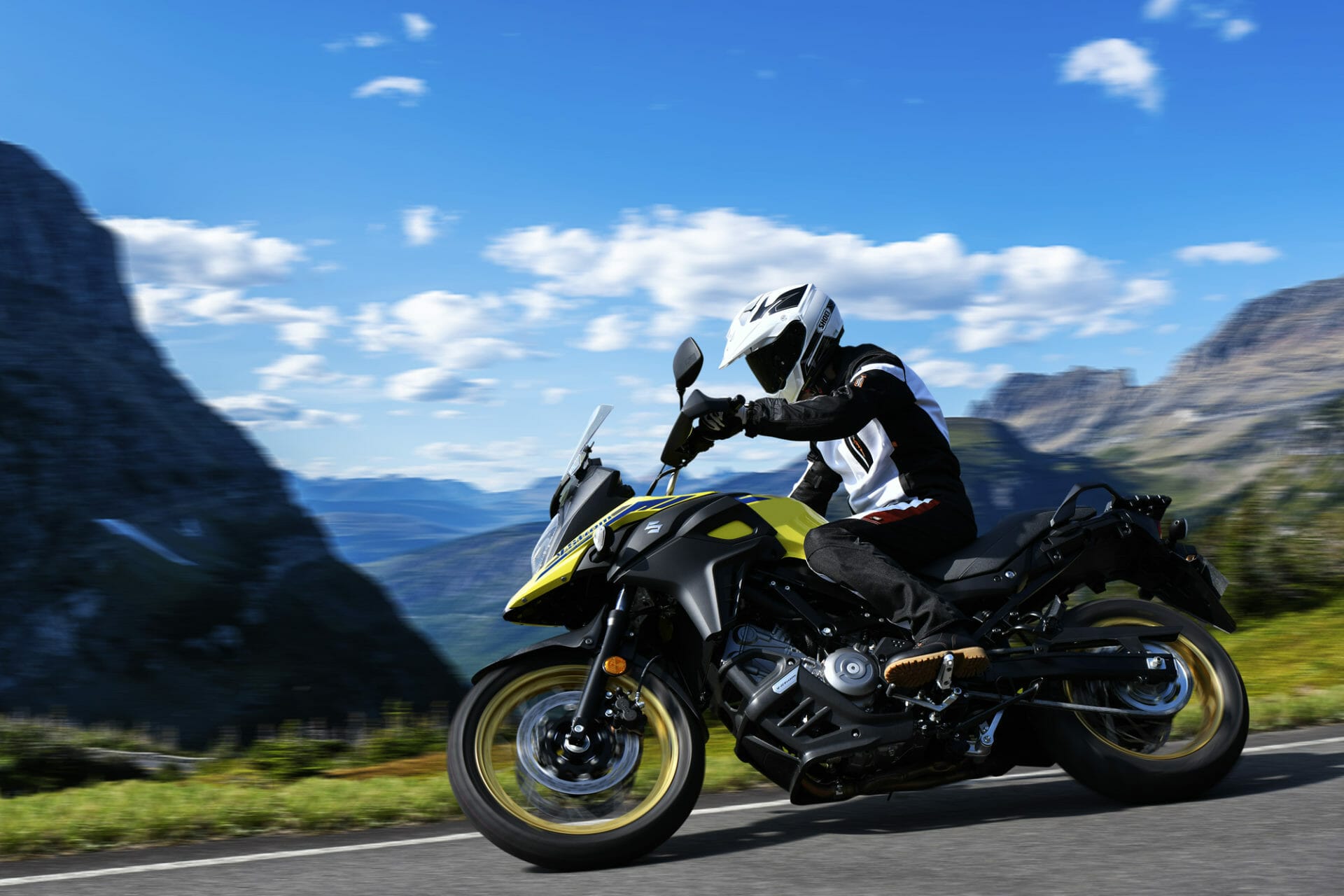 Suzuki V-Strom 650 gets new colors
- also in the MOTORCYCLES.NEWS APP