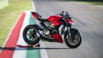 MY22_Ducati_Streetfighter_V2-_38__UC351855_High