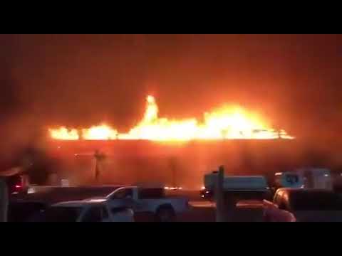 Termas de Rio Hondo - Feuer im Boxengebäude - auch in der MOTORRAD NACHRICHTEN APP via @motorradnachrichten